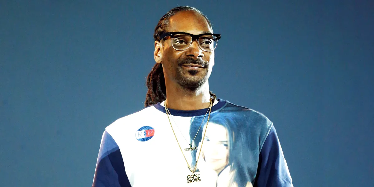 Meet Snoop Dogg’s ‘Hot’ Wife of 27 Years He Met in High School – Pics